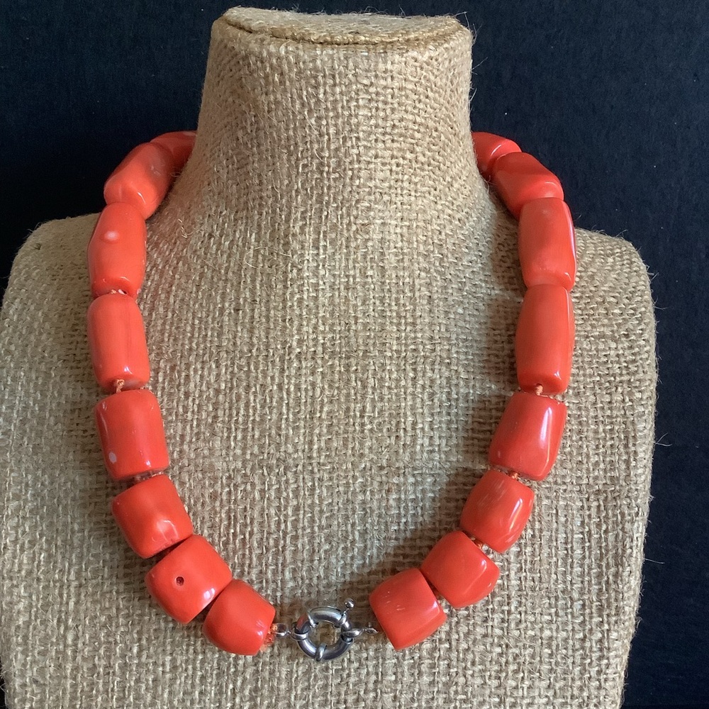 Sponge Coral Peach Colored Sterling Silver Clasp Chunky Necklace - Picture 9 of 9